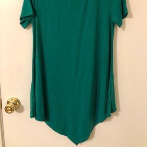 Jade V hem tunic top